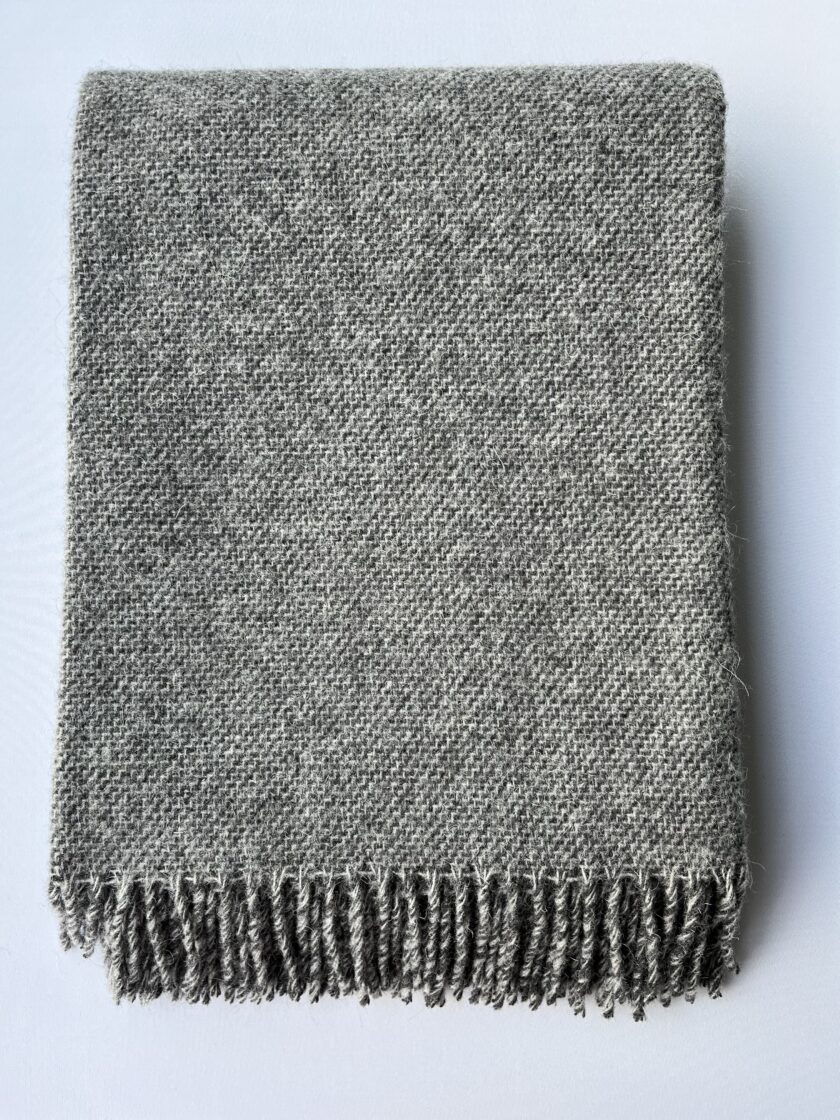 Natūralios vilnos pledas. DERMĖ - Image 8