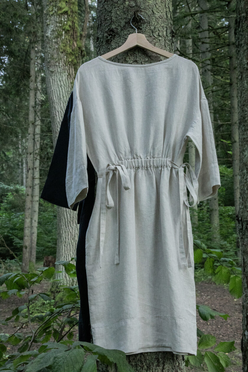 Lininė suknelė su dirželiu - Image 6